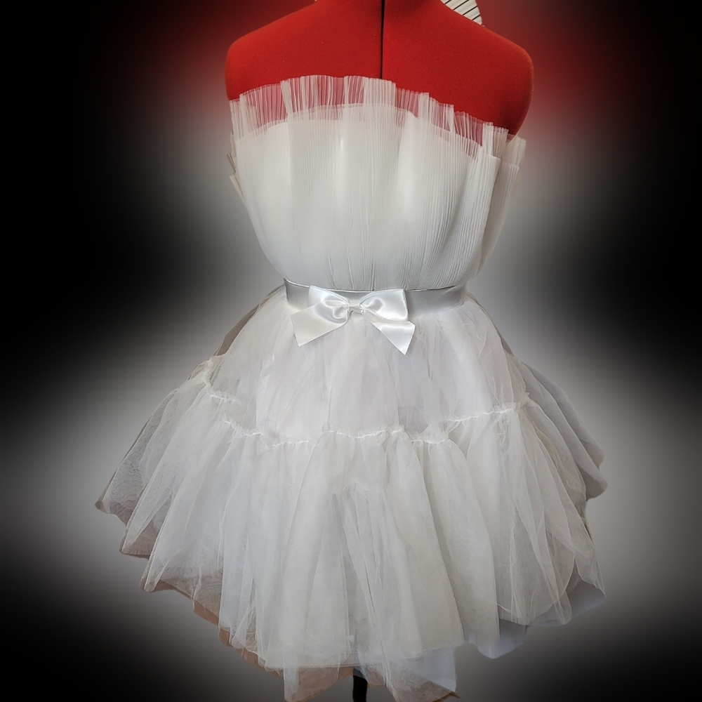 Chic White Tulle Mini Dress